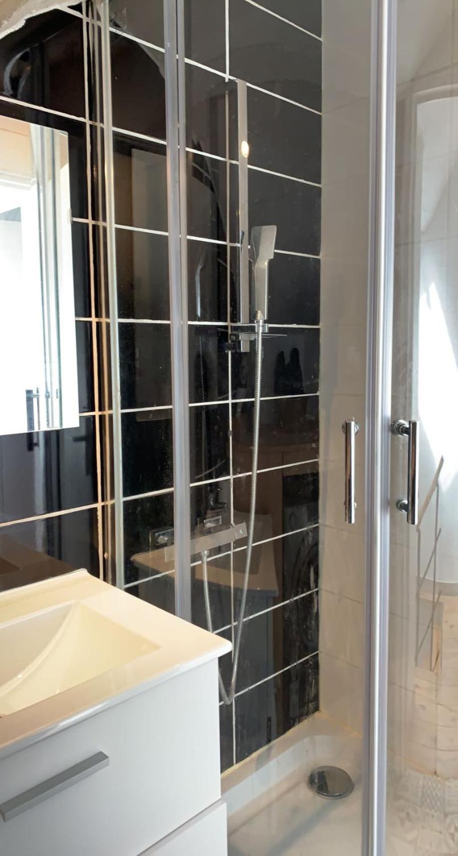 Les Spas De La Chartreuse Tarbes Rom bilde
