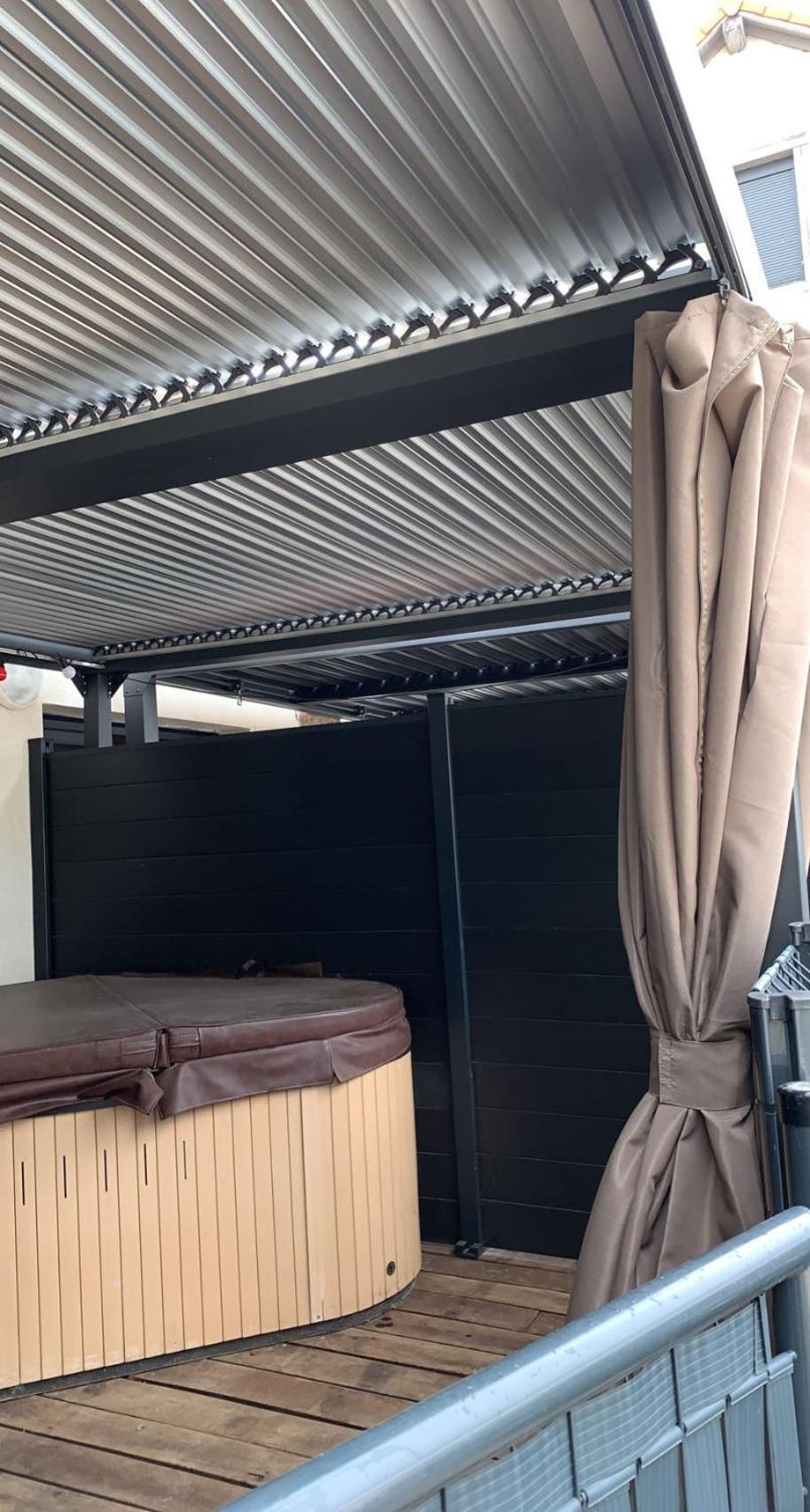Les Spas De La Chartreuse Tarbes Rom bilde