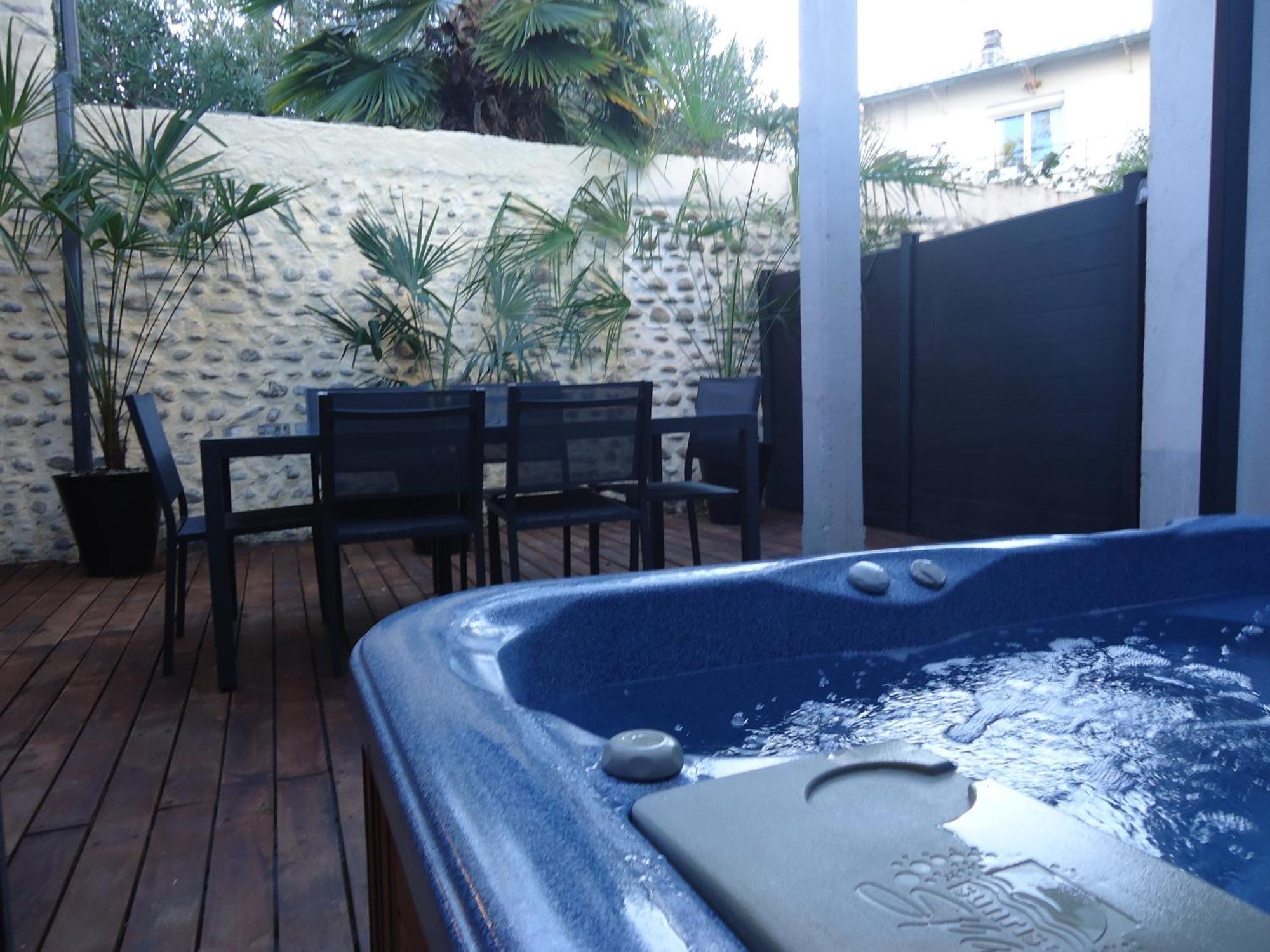 Les Spas De La Chartreuse Tarbes Eksteriør bilde